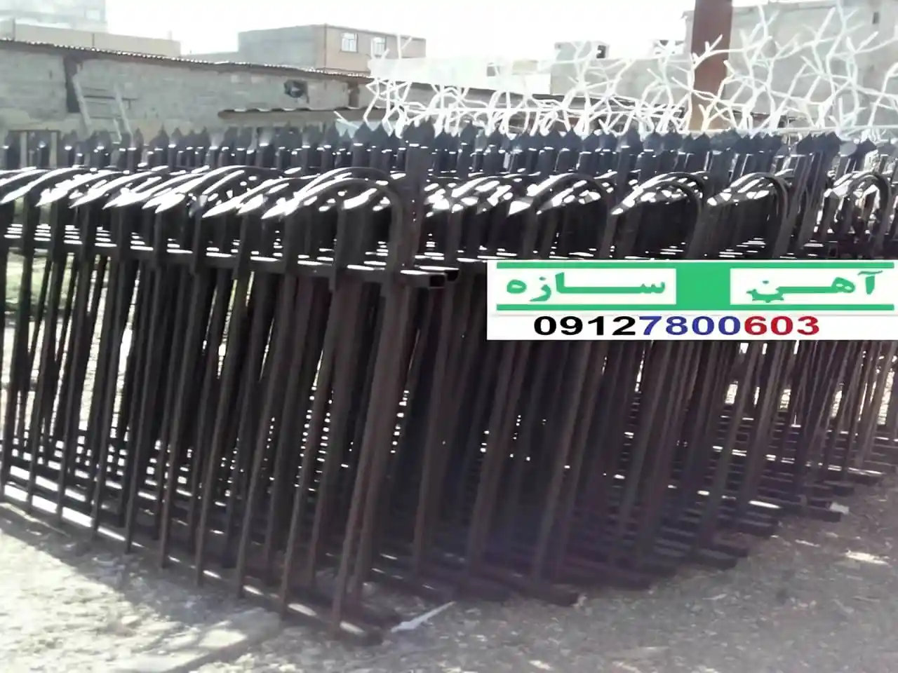 حفاظ برای روی دیوار حیاط ویلا ساختمان نرده فنس گارد