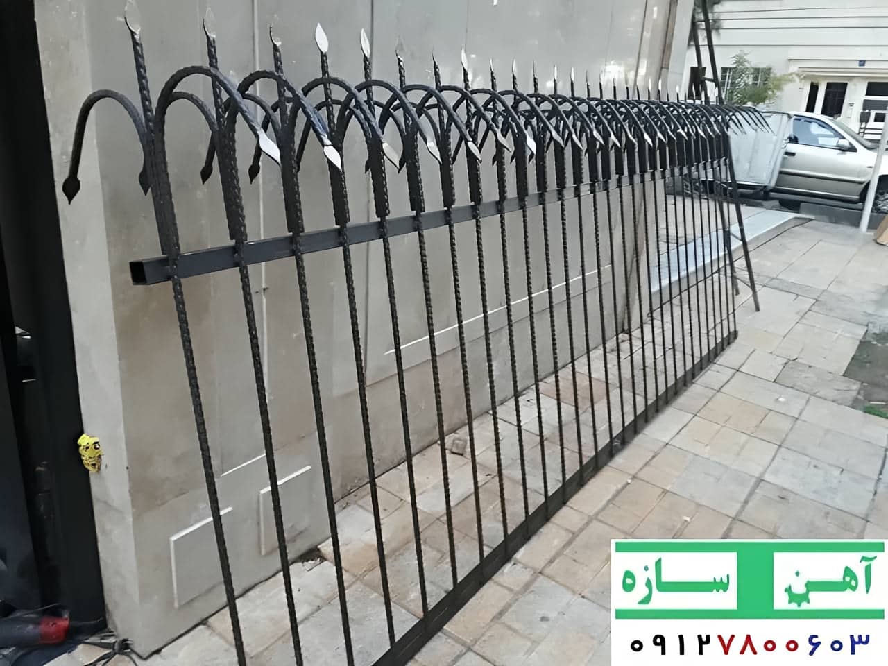 ساختار حفاظ روی دیوار سر نیزه ای