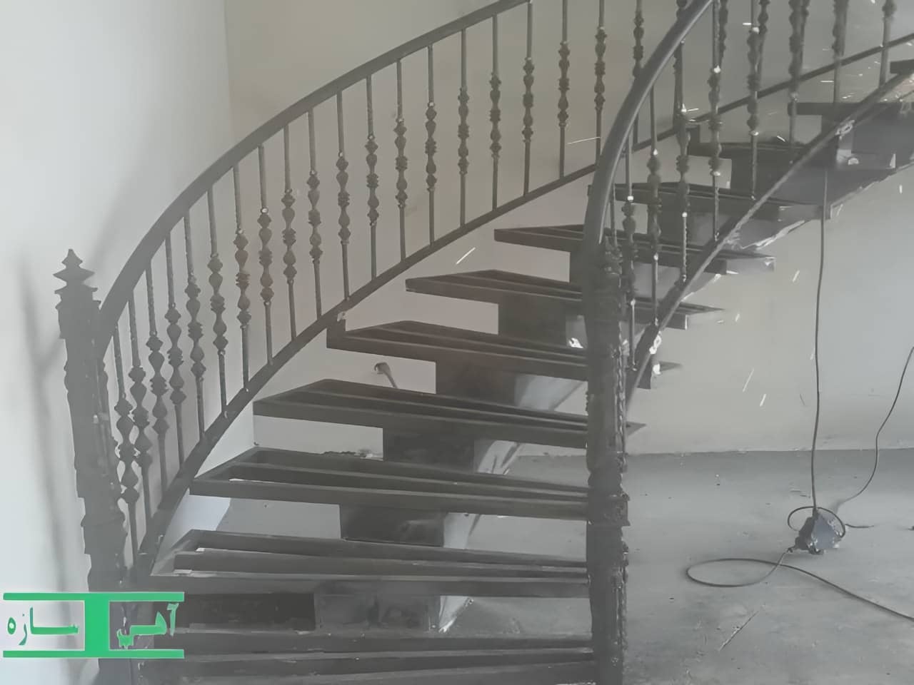 قیمت نرده راه پله آهنی