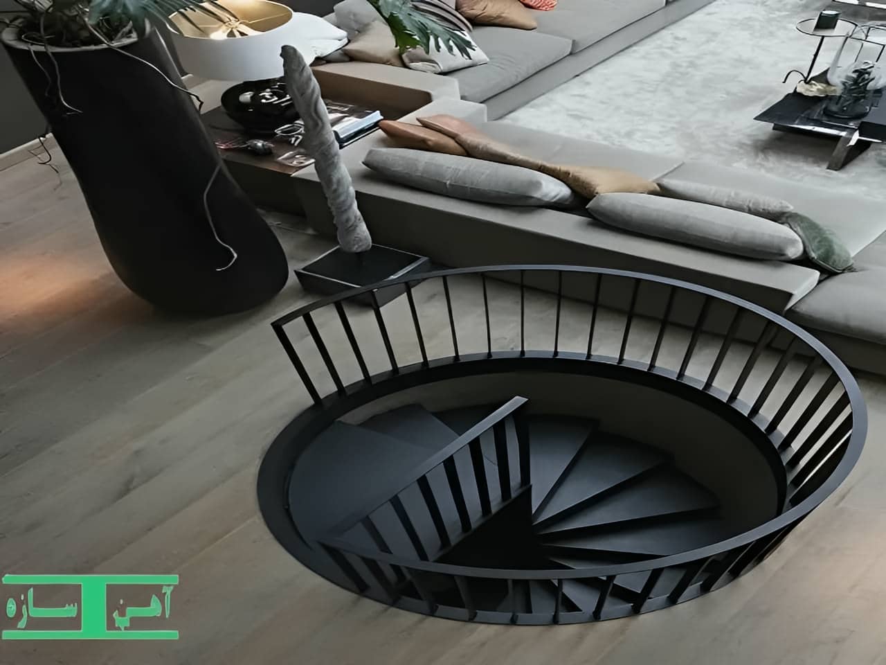 پله گرد دوبلکس