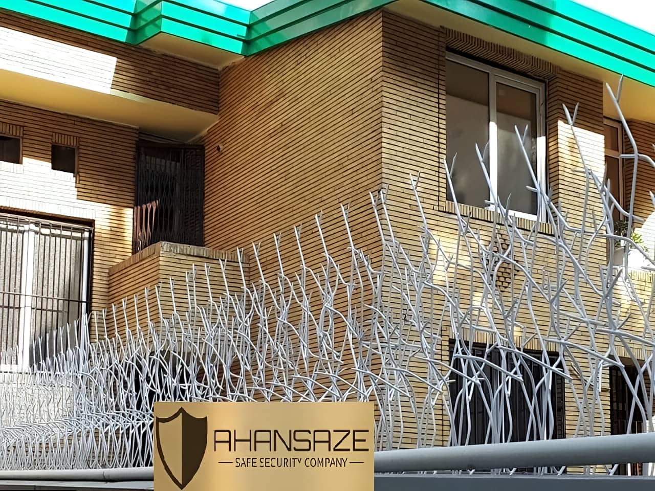 قیمت انواع نرده حفاظ دیوار ساختمانی