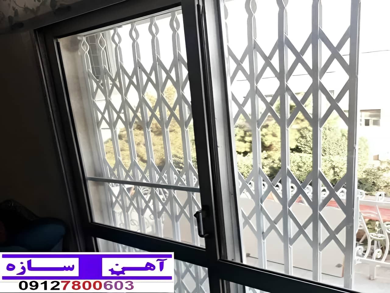 حفاظ درب آکاردئونی پنجره | آهن سازه حفاظ درب آکاردئونی پنجره