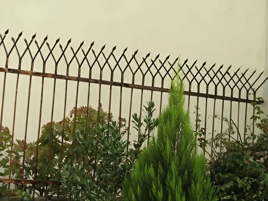 مزایای استفاده از نرده دیواری آهنی