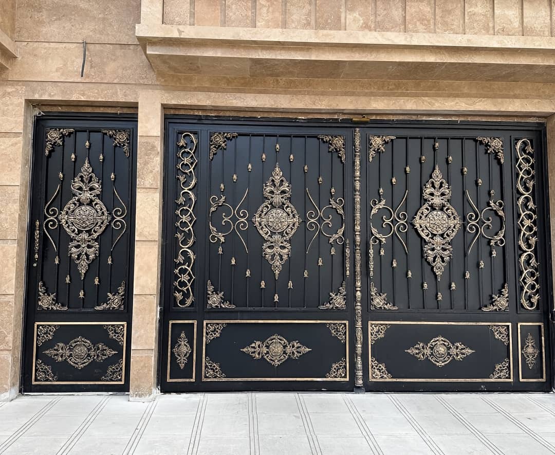 درب آهنی ساختمان