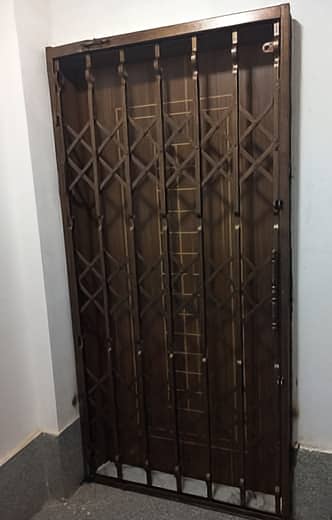 خرید و بررسی درب آکاردئونی داخل منزل