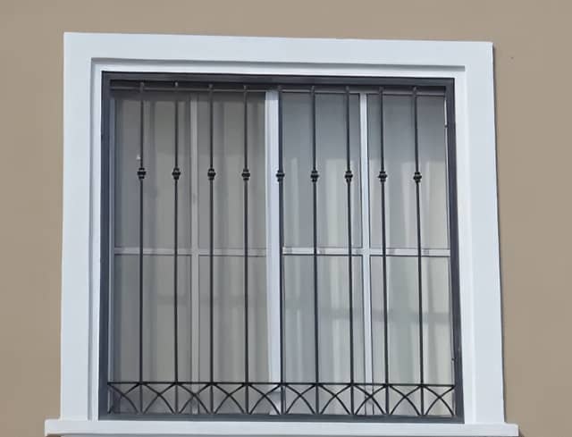نکات مهم در نصب حفاظ پنجره ساده
