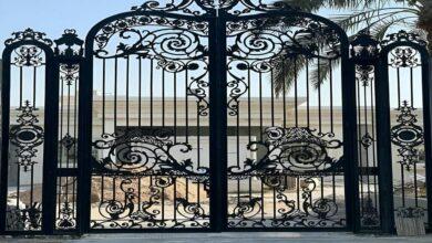 درب آهنی شمالی ساختمان