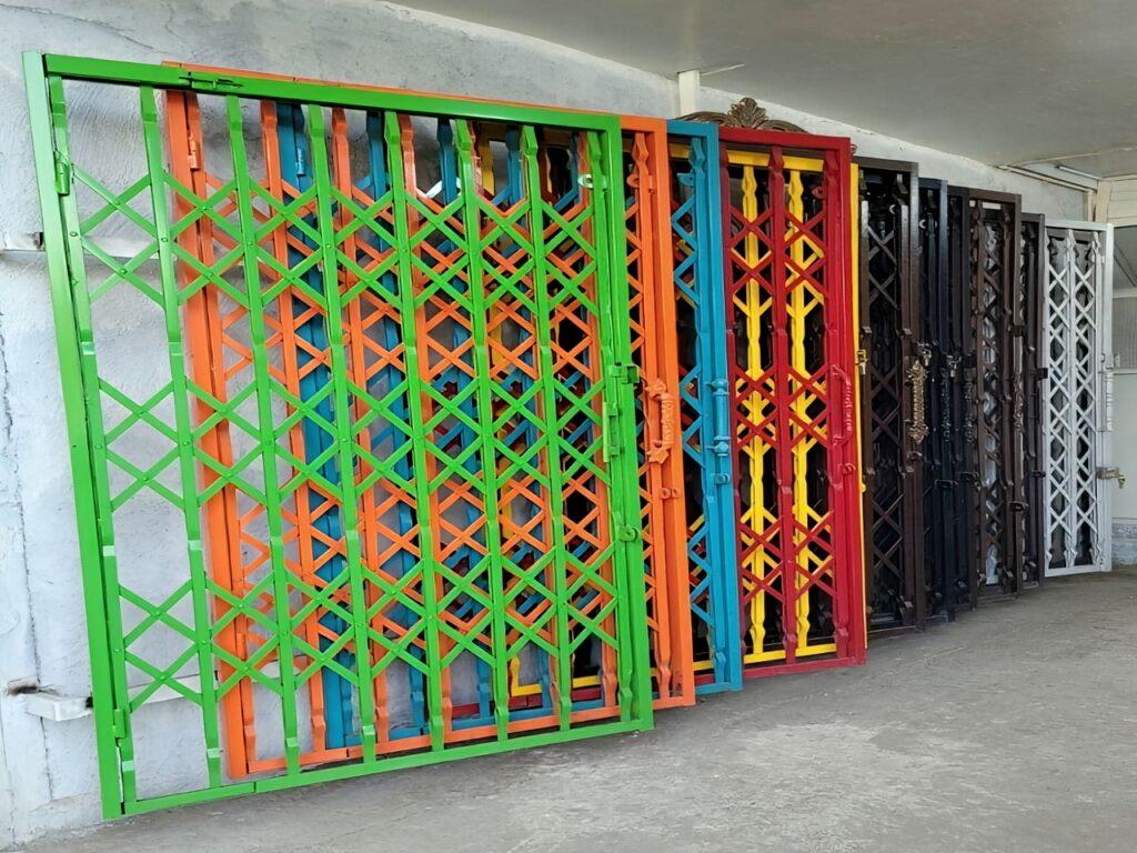نکات مهم در نصب حفاظ درب آکاردئونی