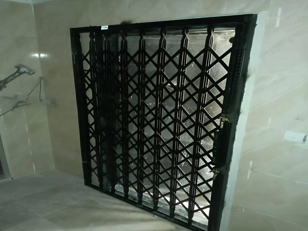 افزایش امنیت منازل با درب اکاردیونی