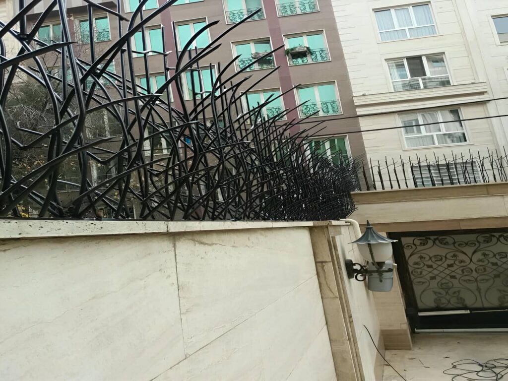 حفاظ آهنی در هشتگرد