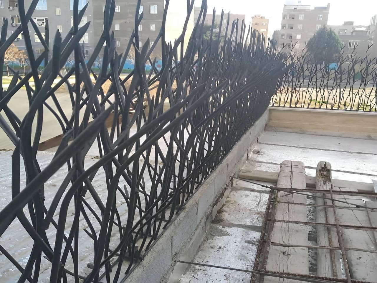 حفاظ آهنی ساختمان در بندر انزلی | آهن سازه حفاظ آهنی ساختمان در بندر انزلی