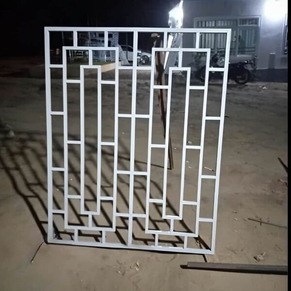 تولیدکننده حفاظ پنجره مدل کلاسیک مهرآهن