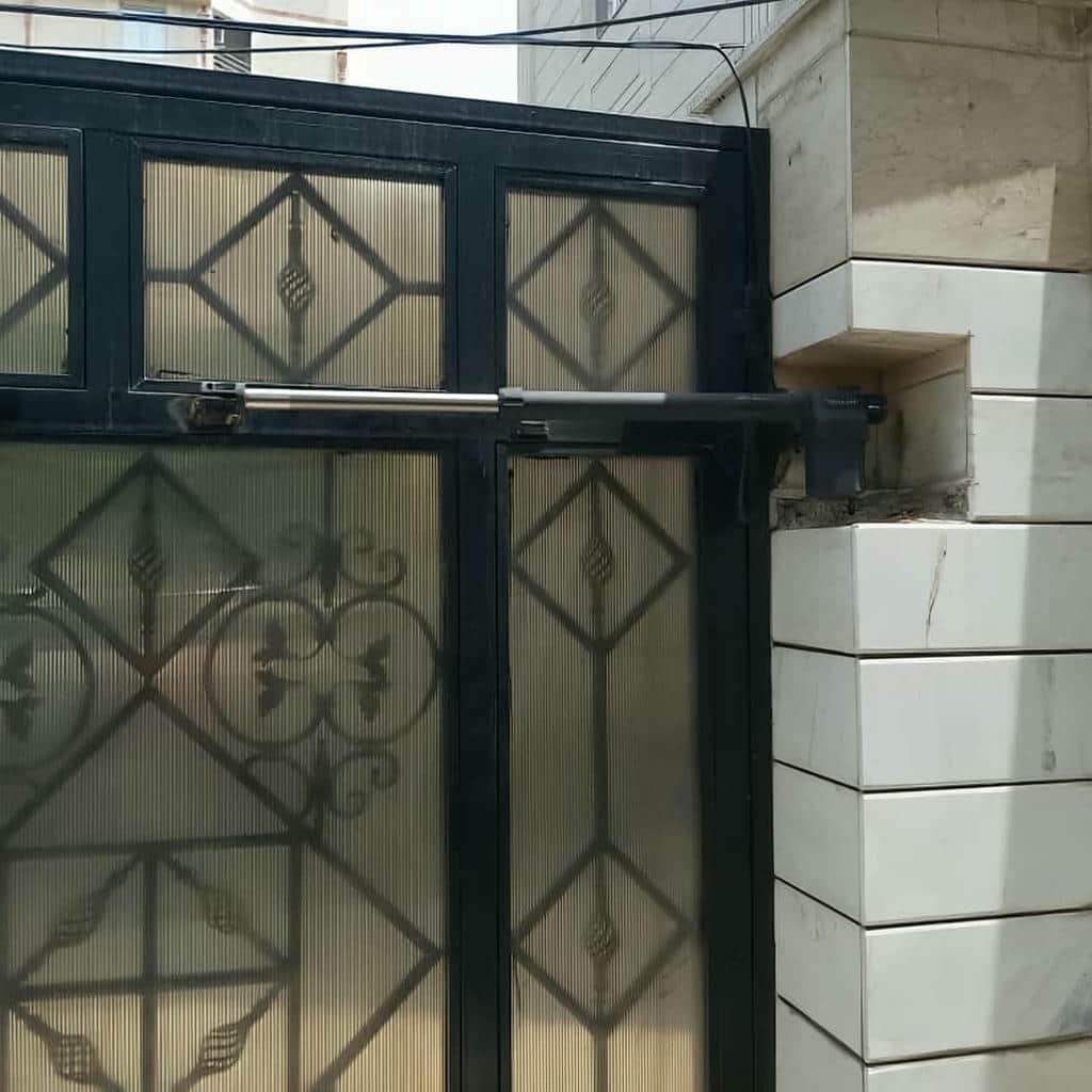 نصب جک درب پارکینگ بیرون بازشو در کردان