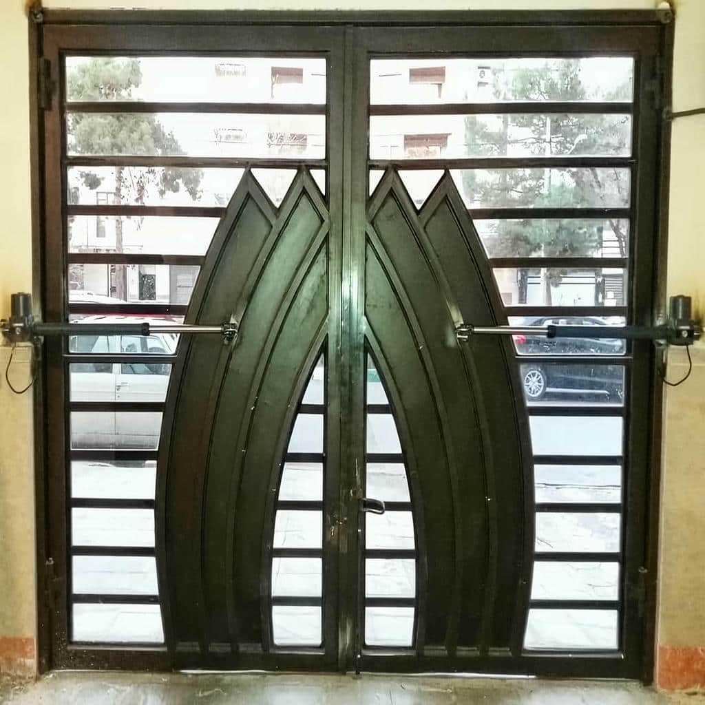 نصب جک درب پارکینگ بیرون بازشو در بندر انزلی