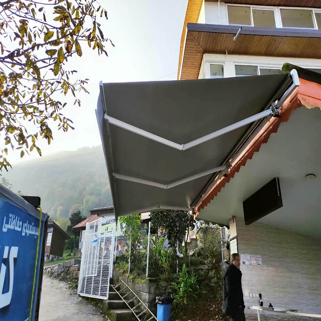 خرید سایبان برقی بازویی در نیشابور