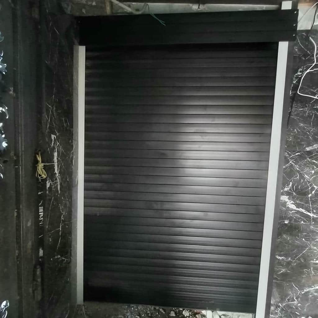 کرکره برقی در آبسرد