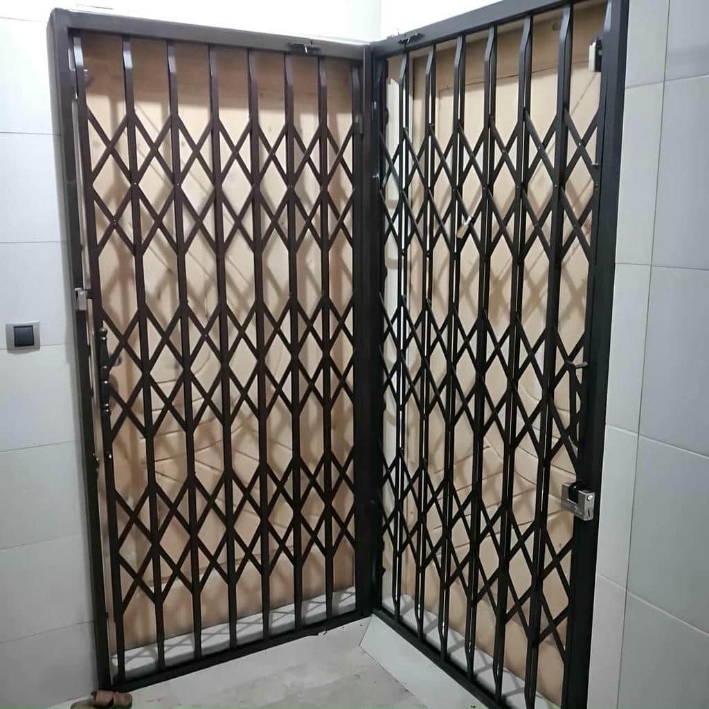 فروش درب آکاردئونی تمام گل در تبریز