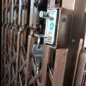 درب آکاردئونی حفاظ آکاردئون در بندرعباس