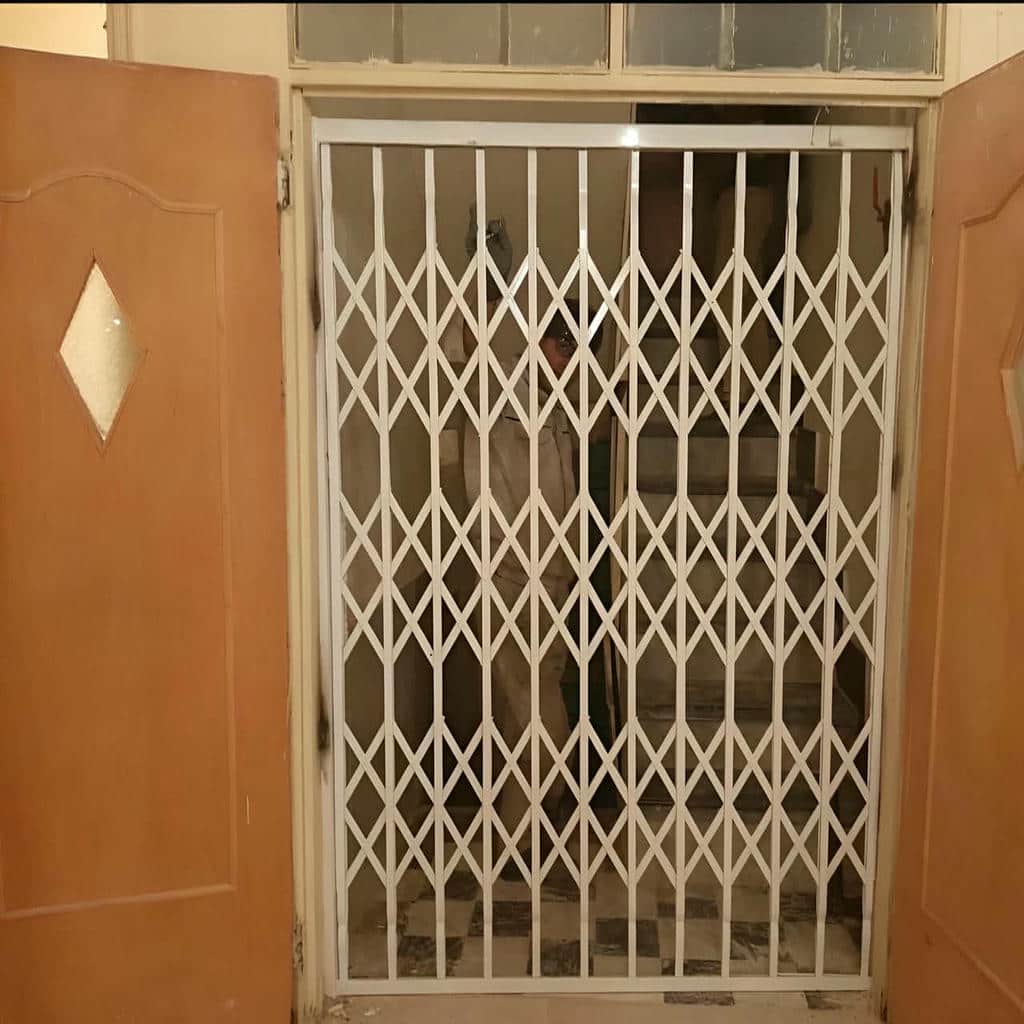 فروش درب آکاردئونی تمام گل در اصفهان