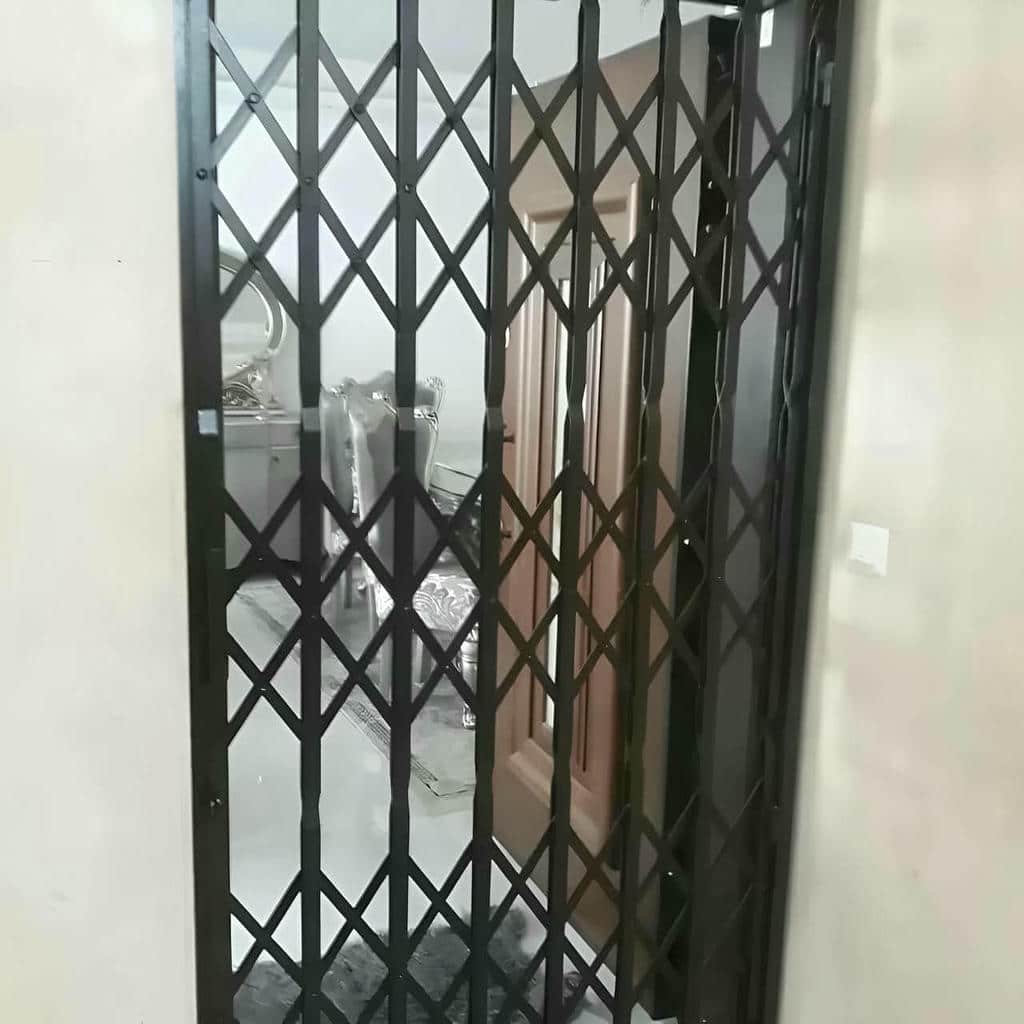 کارخانه درب آکاردئونی آهنی در کردان