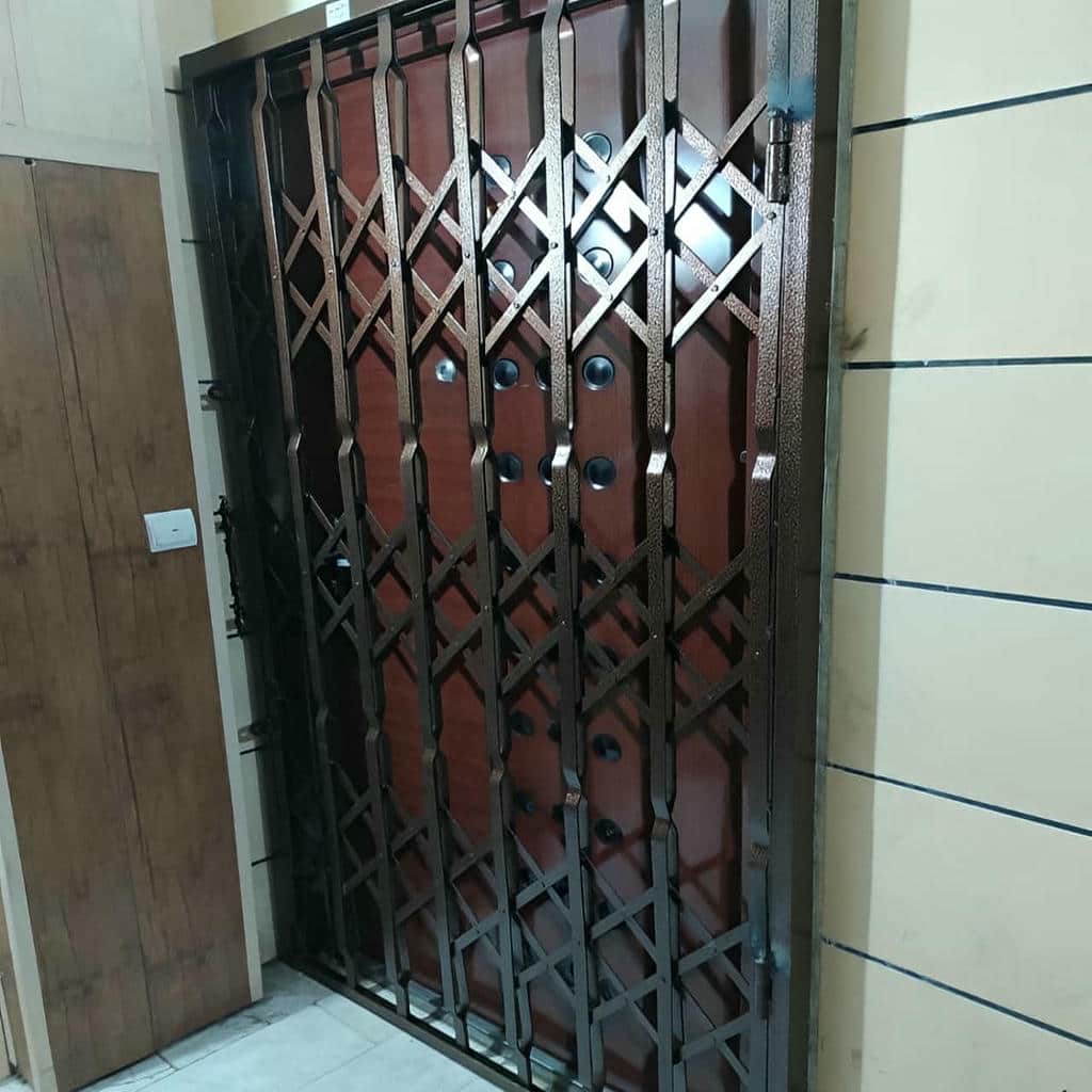 قیمت درب آکاردئونی سه گل در طالقان