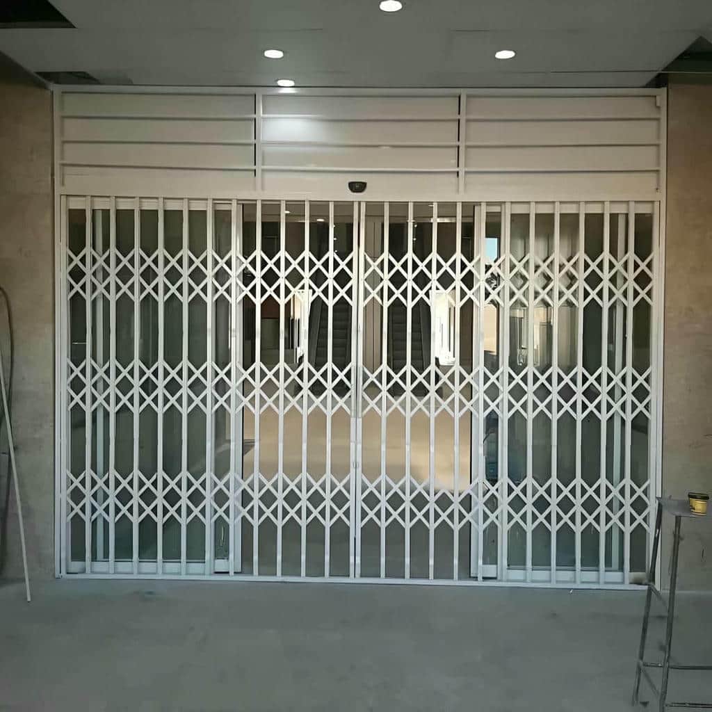 کارخانه درب آکاردئونی آهنی در زاهدان