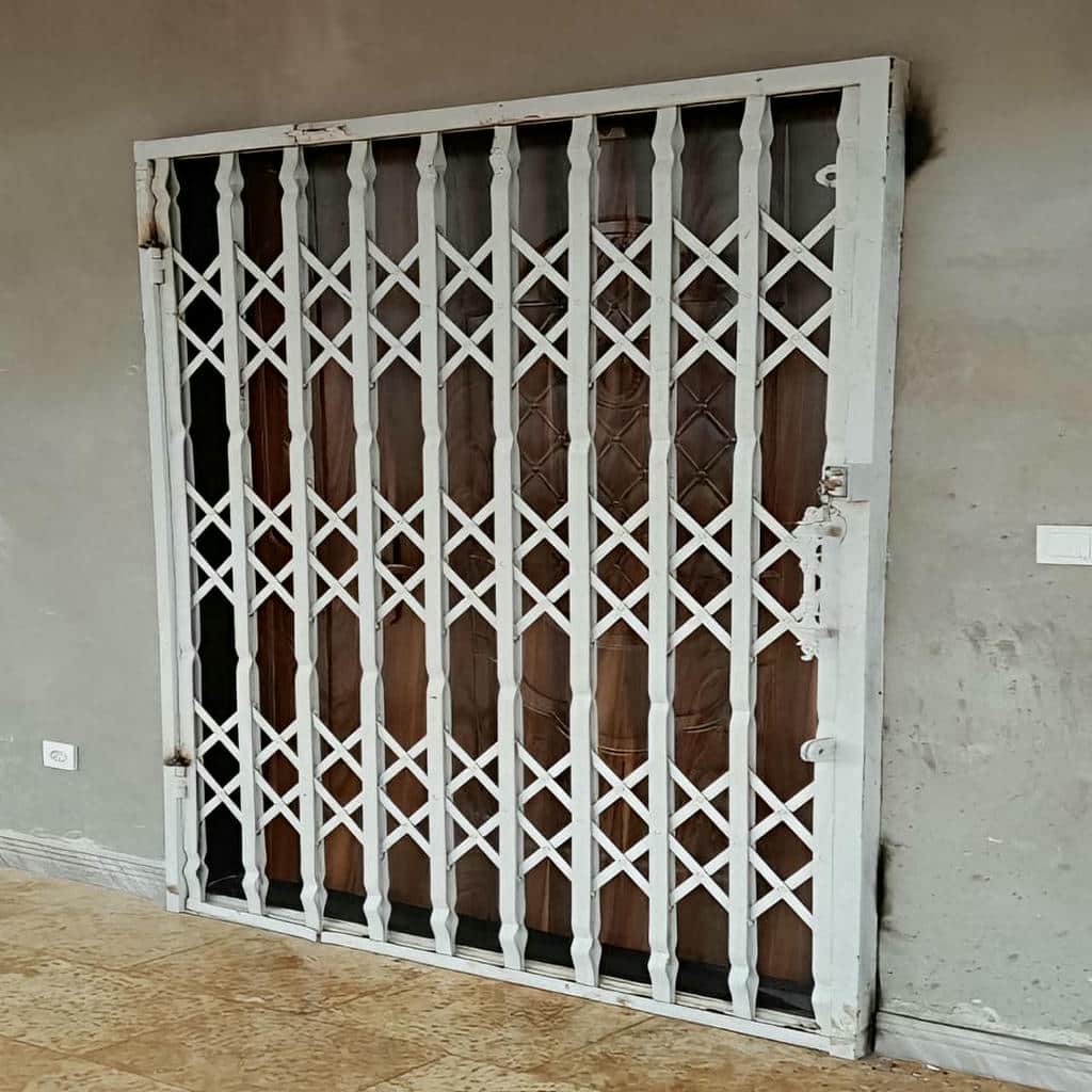 نصب درب آکاردئونی حفاظ آکاردئون چهارگل در اهواز