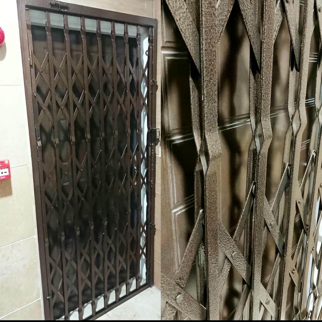 درب آکاردئونی در محمدشهر