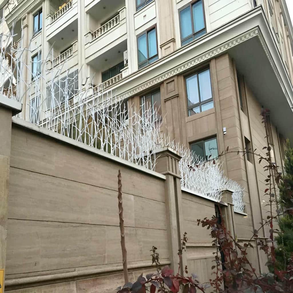 نصب حفاظ شاخ گوزنی ساختمان در کرمانشاه