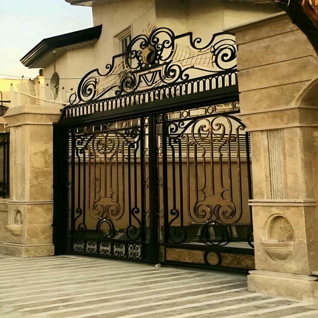 نصب درب حیاط ویلایی فلزی ریلی در کردان