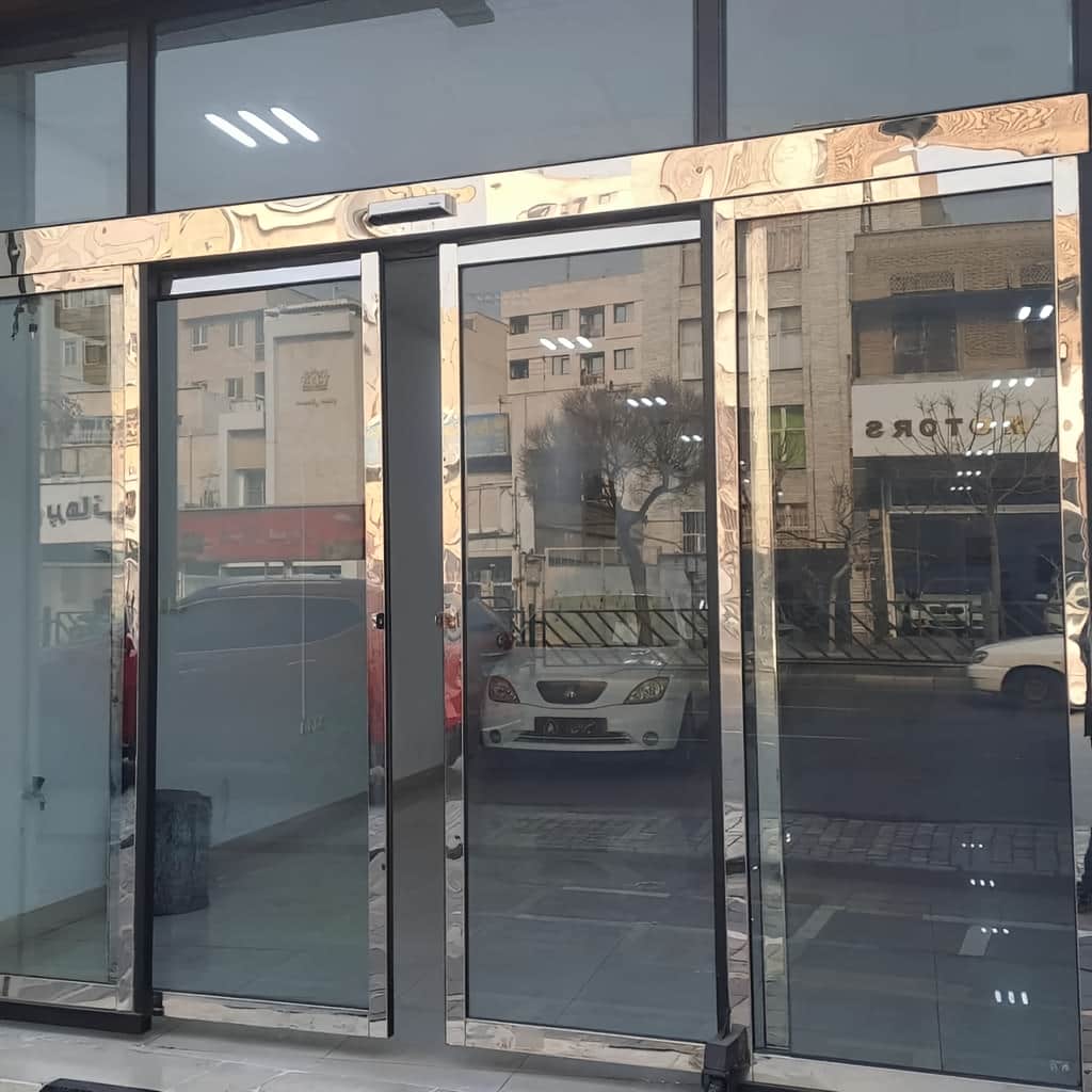 درب اتوماتیک سوییینگ با فریم آلومینیومی