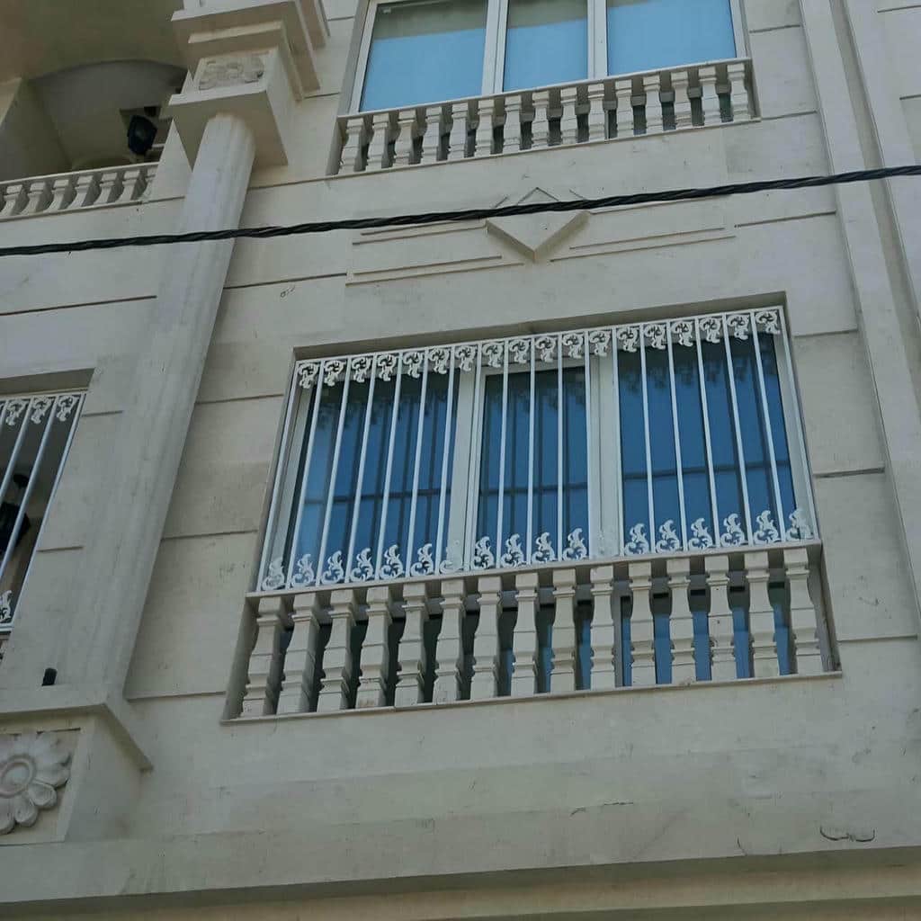حفاظ پنجره آهنی با رنگ کوره ای