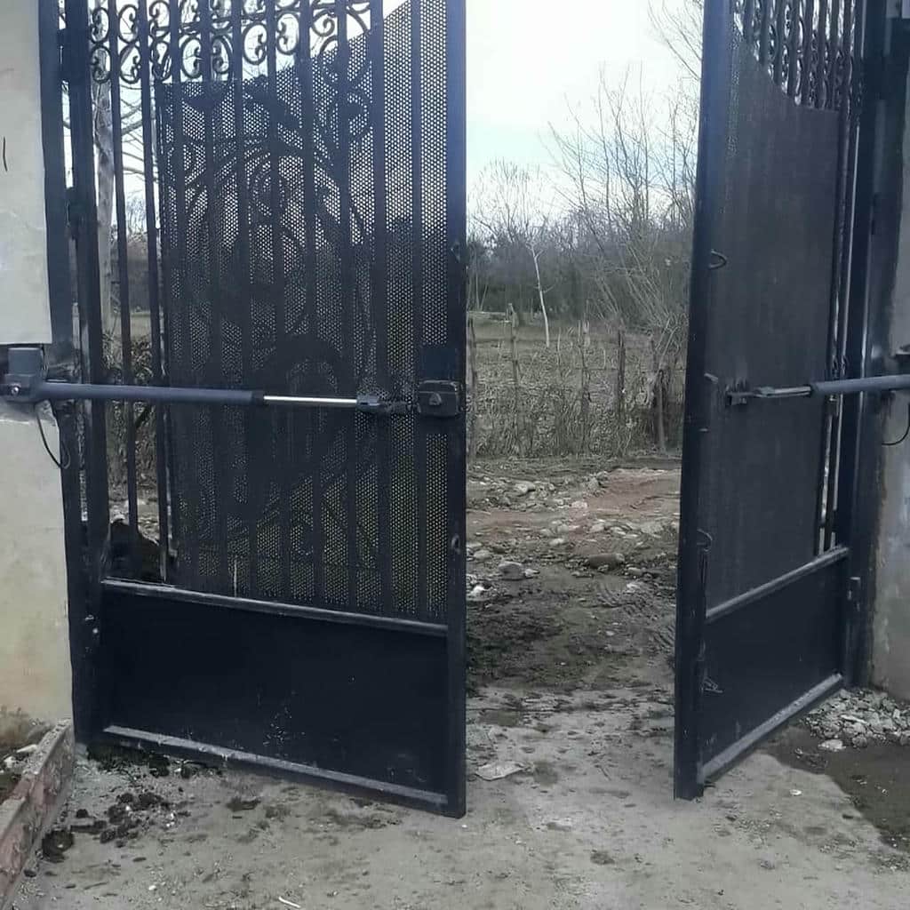 جک بازویی درب پارکینگ لولایی با موتور الکترومکانیکی جک بازویی درب پارکینگ لولایی با موتور الکترومکانیکی