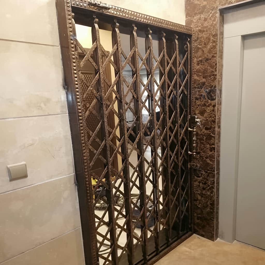 حفاظ آکاردئونی با مدل پنج گل دوجداره