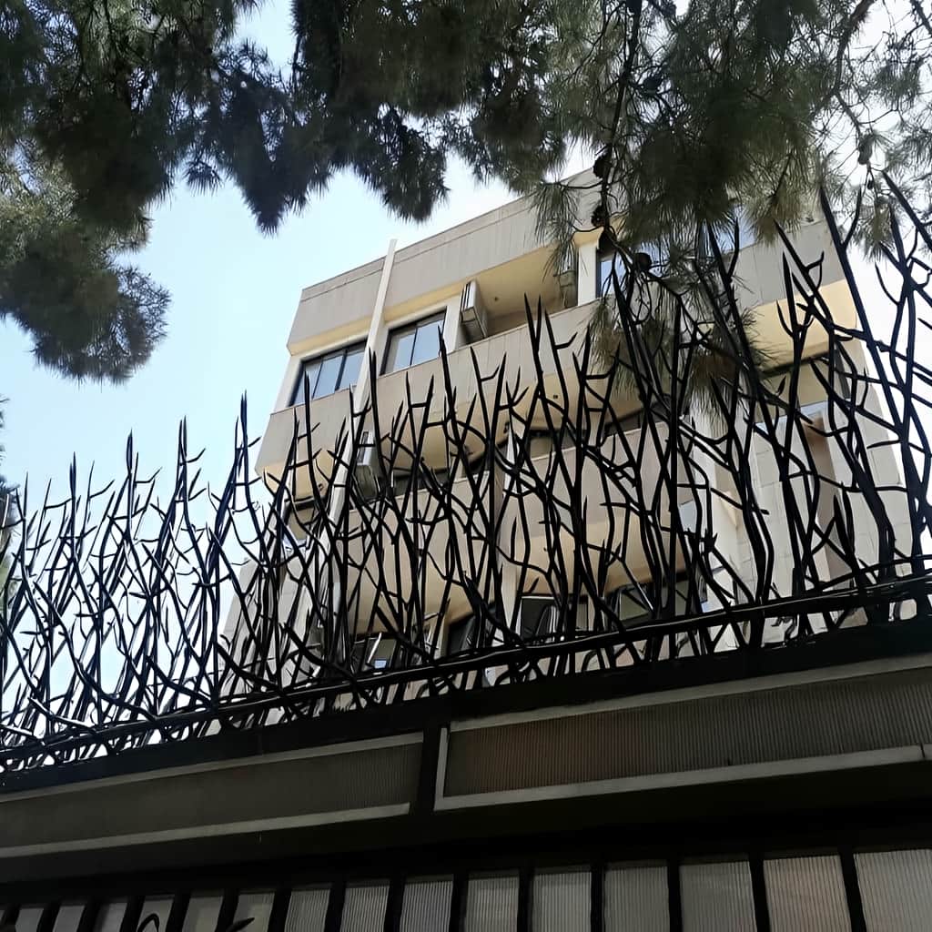 حفاظ شاخ گوزنی و بوته ای جهت ایمن سازی اماکن