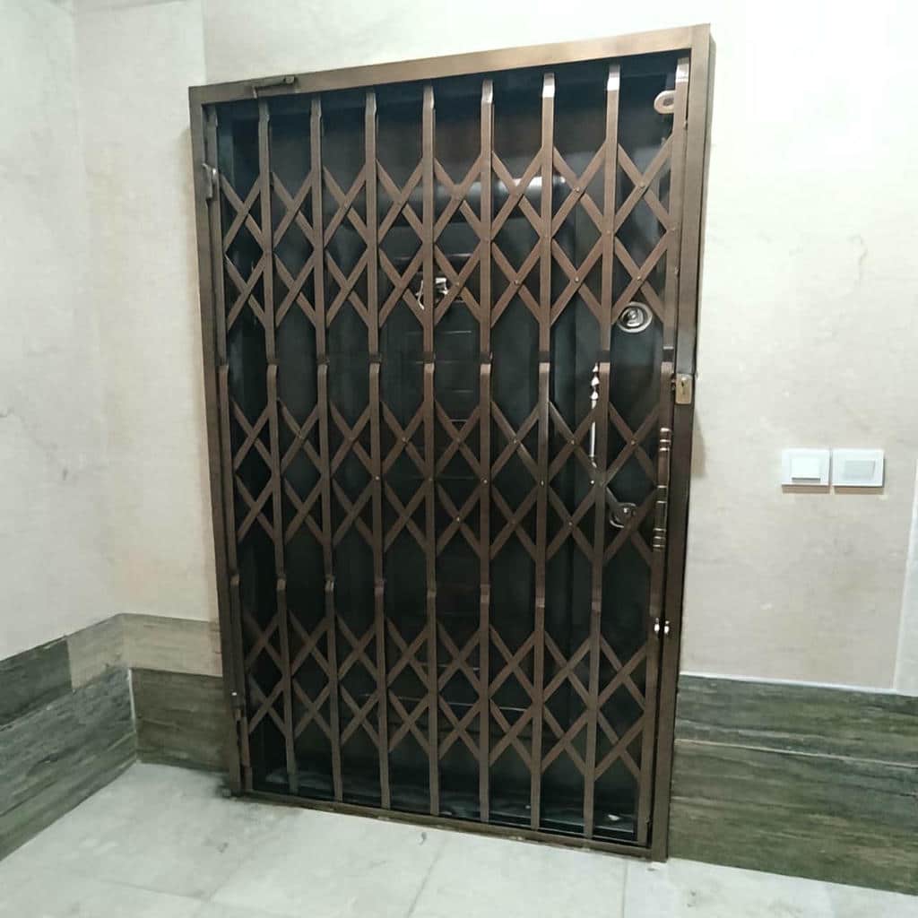 درب آکاردئونی ضد زنگ با فریم تراز شده