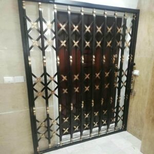 راهنمای دقیق ساخت و نصب درب آکاردئونی برای امنیت خانه و آپارتمان
