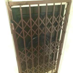 مناسب بودن حفاظ آکاردئونی برای پنجره ویلاهای خارج شهر