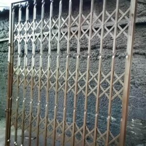 خرید درب آکاردئونی آهنی ایمن و اقتصادی برای منزل