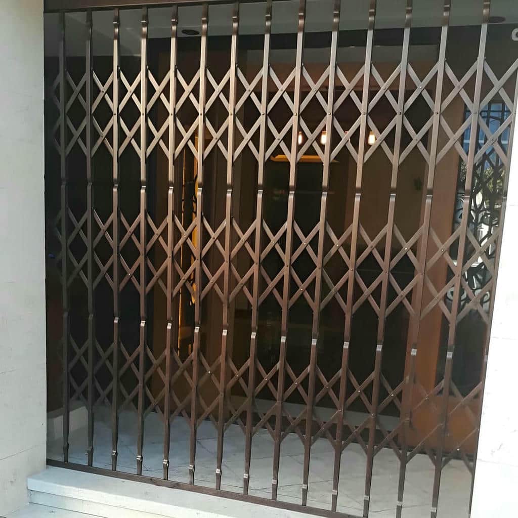درب حفاظ آکاردئونی با رفع گیرکردن سریع