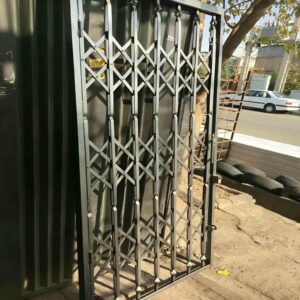 درب آکاردئون زیبا برای محافظت از ورودی خانه