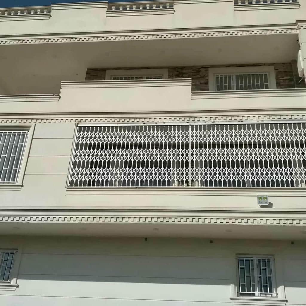 قیمت درب آکاردئونی لوکس با طراحی ویژه و دوام بالا