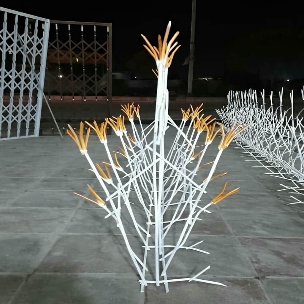 نرده دیوار لیلیوم با رنگ ضدزنگ فضای باز