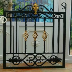قیمت قاب فرفورژه کلاسیک پنجره
