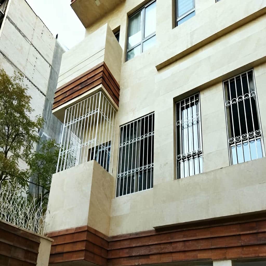 حفاظ پنجره ساده و شیک با قفل ایمن