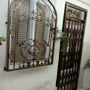 قیمت حفاظ پنجره فرفورژه سه ردیف گل