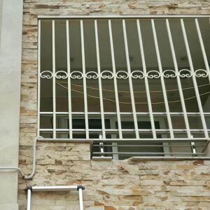 طرح‌های فلزی ضد سرقت پنجره با نصب حرفه‌ای