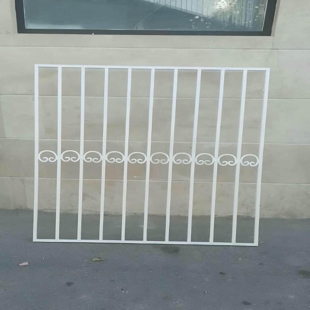 حفاظ پنجره با جوشکاری تمیز اتصالات