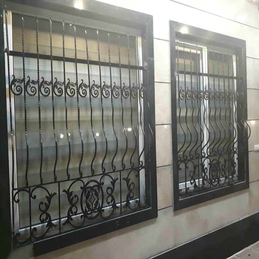 حفاظ پنجره با رنگ کوره ای