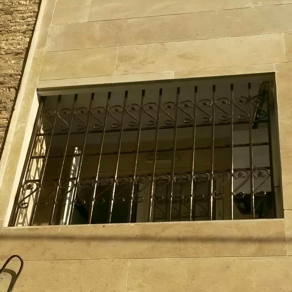 پروفیل حفاظ پنجره با وزن متناسب سازه
